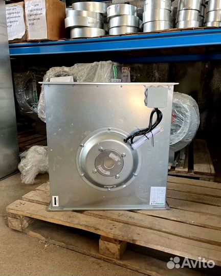 Вытяжной прямоугольный вентилятор