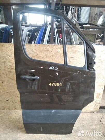 Дверь для правая Mercedes Sprinter W906 2.2 OM646
