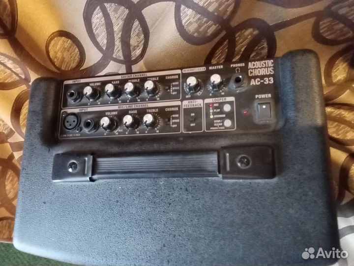 Комбик гитарный Roland Acoustic chorus AC33 stereo