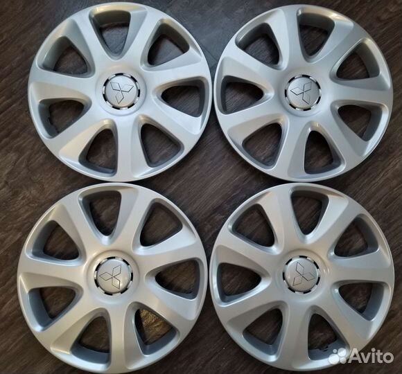 Колпаки Mitsubishi R16