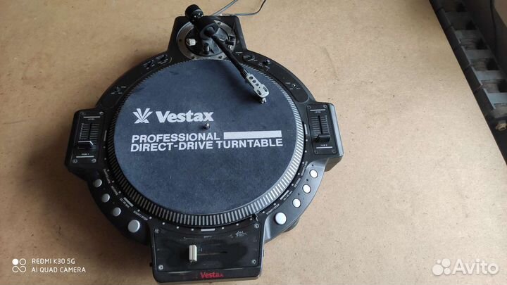 Виниловый проигрыватель Vestax