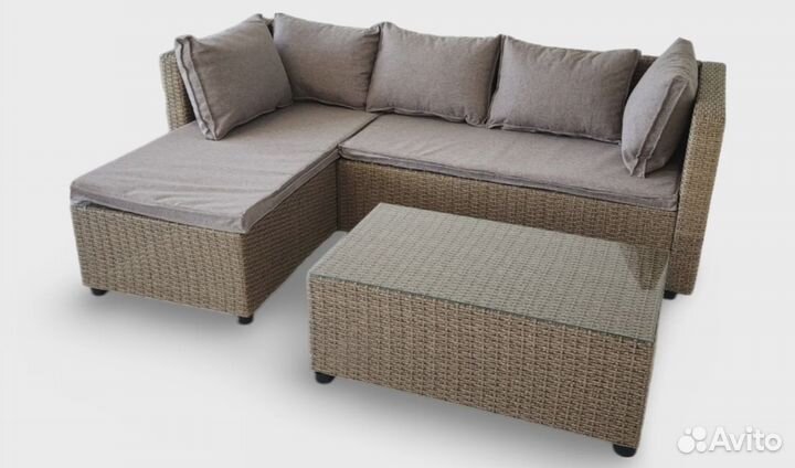 Комплект для отдыха из искусственного ротанга