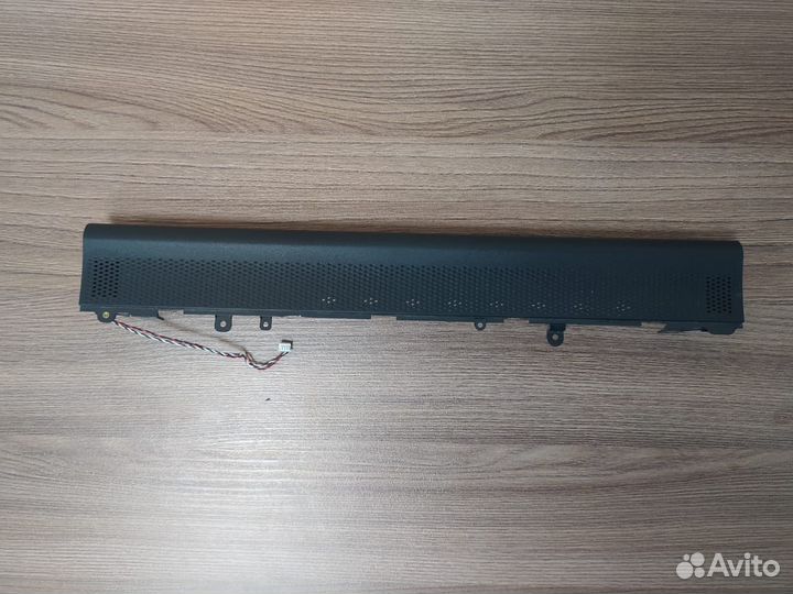 Декоративная панель петель и динамиков для ноутбук