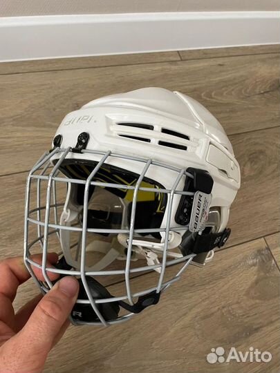 Хоккейный шлем bauer re-akt