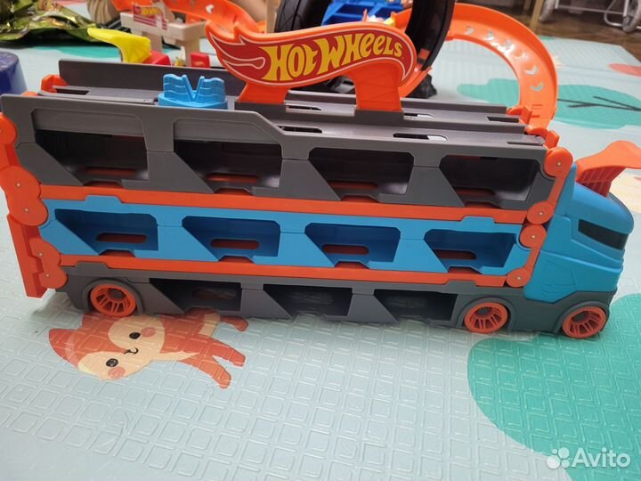 Hot wheels грузовик автотрек