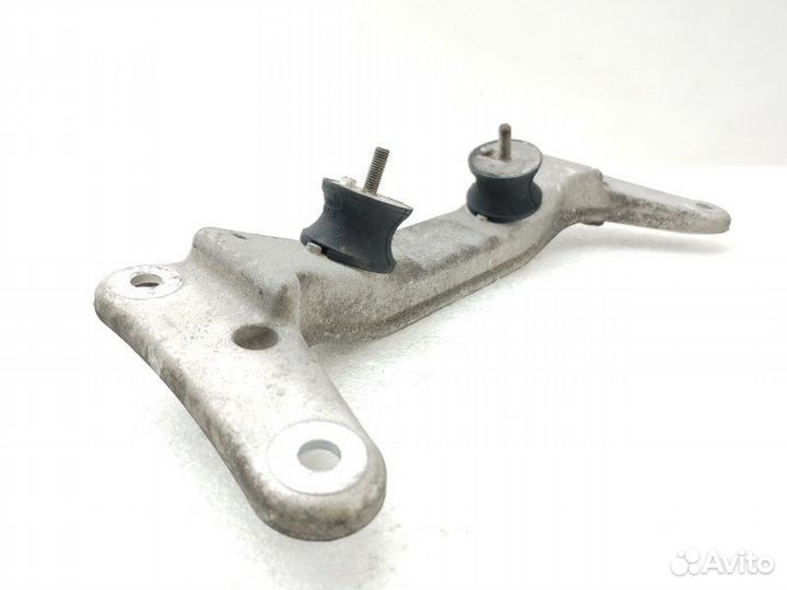 Кронштейн кпп Bmw 3-Series E90 2.5