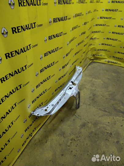 Рамка радиатора Renault Symbol седан 1.4 2008