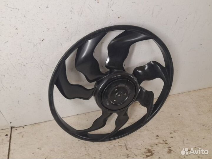 Вентилятор радиатора передний Hyundai Tucson 3