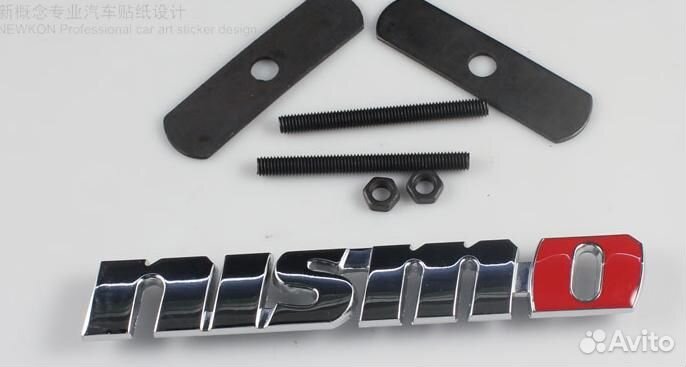 Шильдик nismo для решетки радиатора