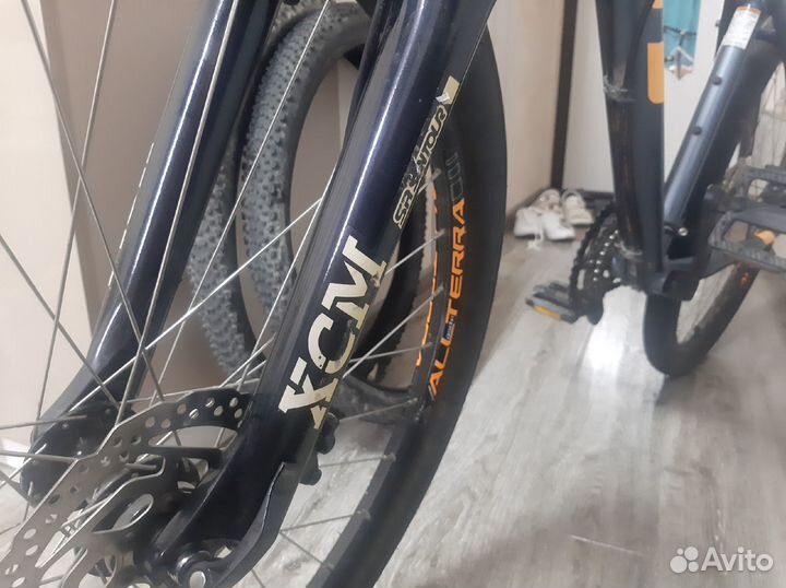 Велосипед GT avalanche comp 27.5 L