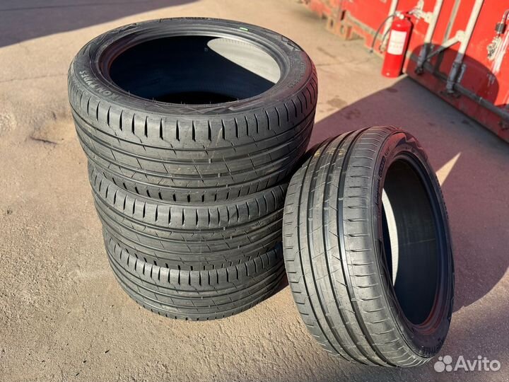 Ikon Tyres Autograph Ultra 2 SUV 275/40 R21