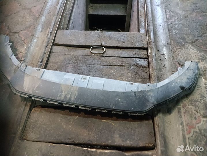 Накладка переднего бампера Volkswagen Polo 6