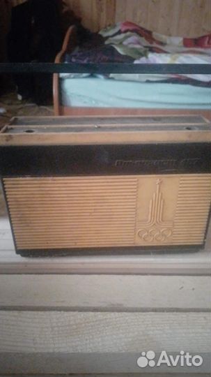 Радиоприемник 407 альпинист 1980 г.в