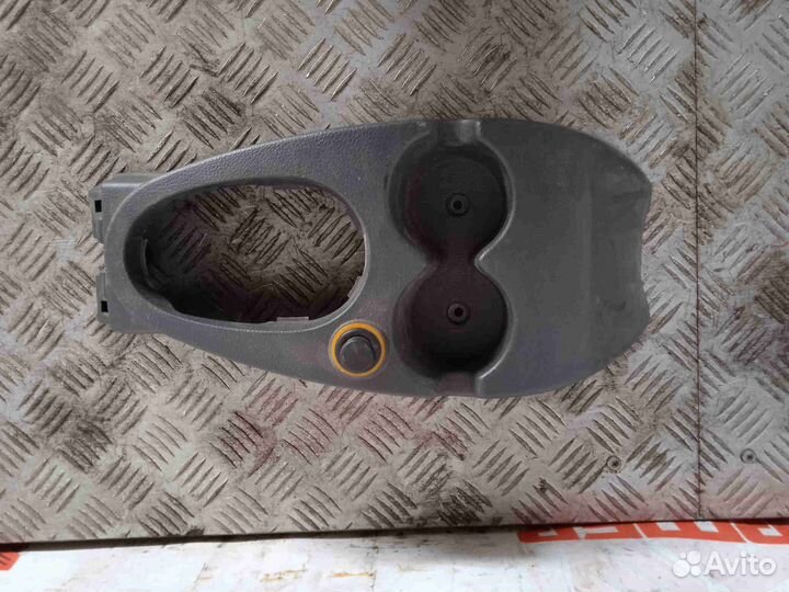 Накладка кулисы Рено Логан 1