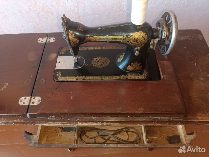 Швейная машина Госшвеймашина ножной прив.на ремонт