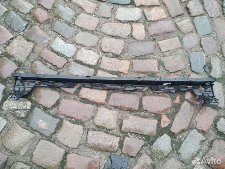 Mersedes Sprinter W907 Кронштейн заднего бампера