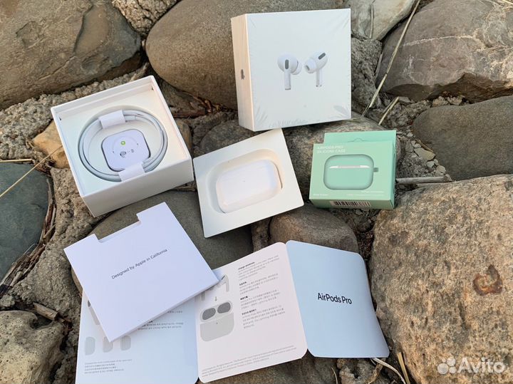 Беспроводные наушники Apple AirPods Pro + Чехол