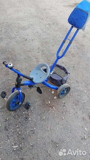 Детский трехколесный велосипед