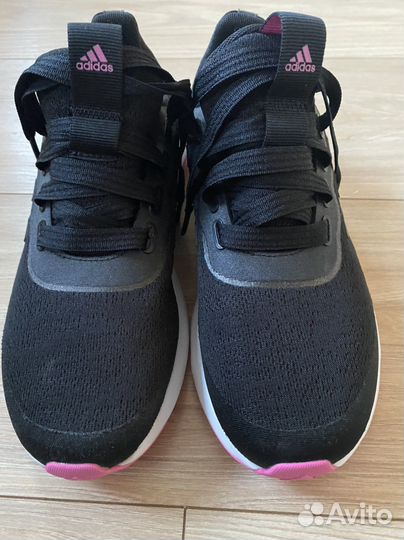 Кроссовки adidas оригинал