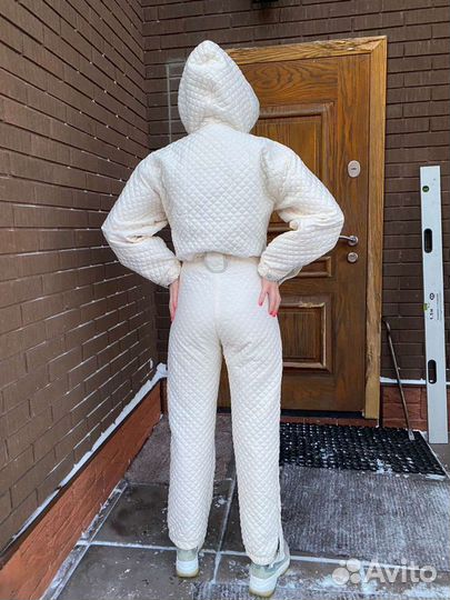 Горнолыжный комбинезон женский