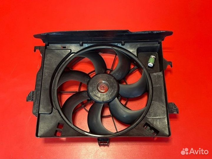 Диффузор радиатора Hyundai Solaris RB G4FC 2012