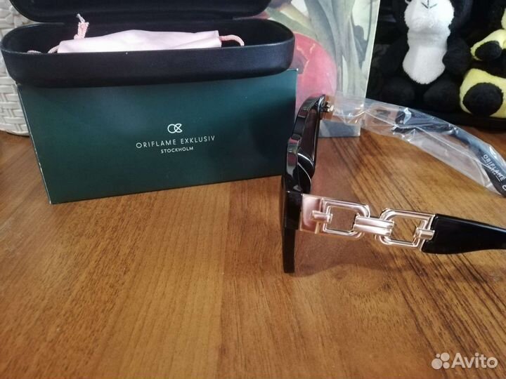 Солнцезащитные очки женские