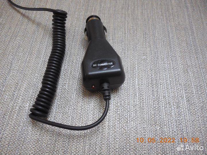 Автомобильное зарядное устройство Nokia