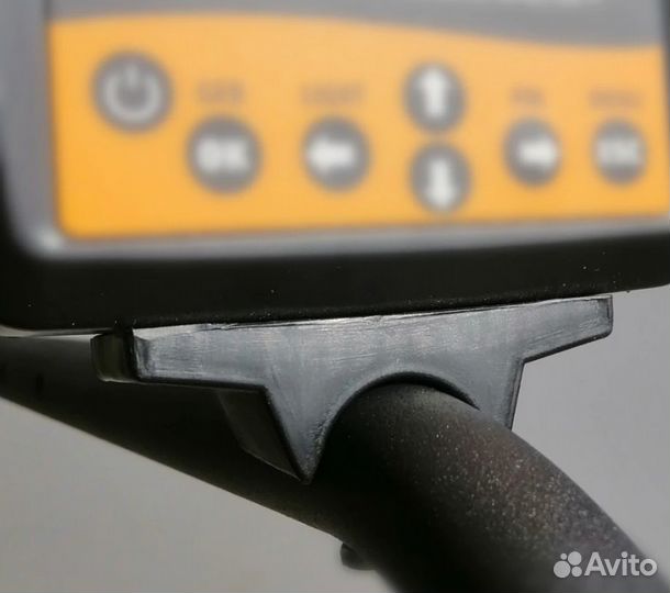 Крепление корпуса блока управления