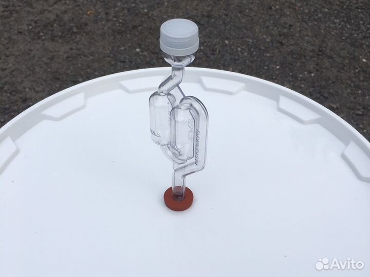 Бак 32 для брожения кран гидрозатвор