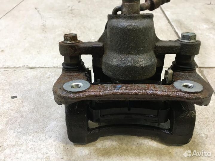 Суппорт задний правый Hyundai ix35 LM 2010-2015