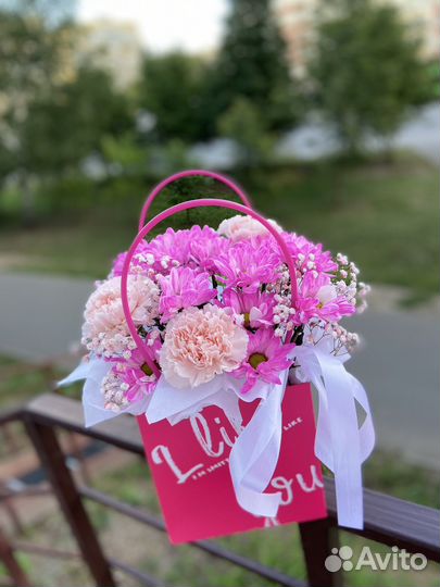 Букеты и композиции