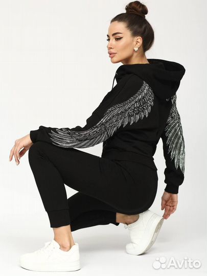 Новый костюм женский