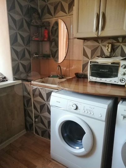 Комната 35 м² в 2-к., 2/4 эт.