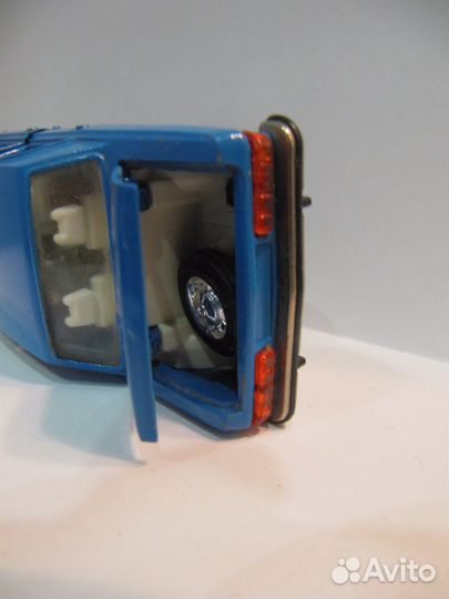 Модель Волга газ 3102. Синий цвет