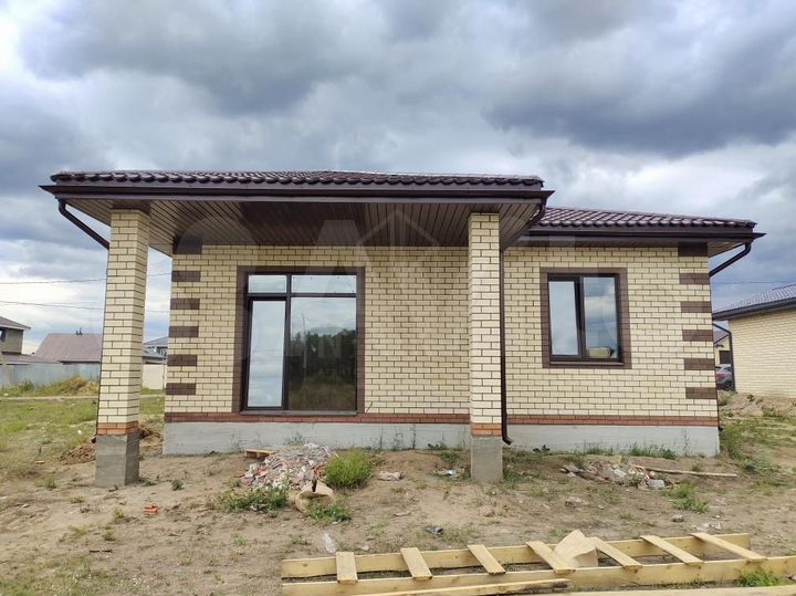 Коттедж 95 м² на участке 6 сот.