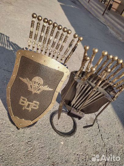 Подарок на день вдв подставка для шампуров