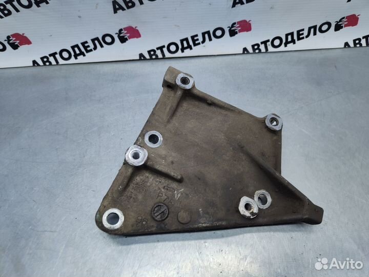 Кронштейн Honda Logo GA3 2000 г.в