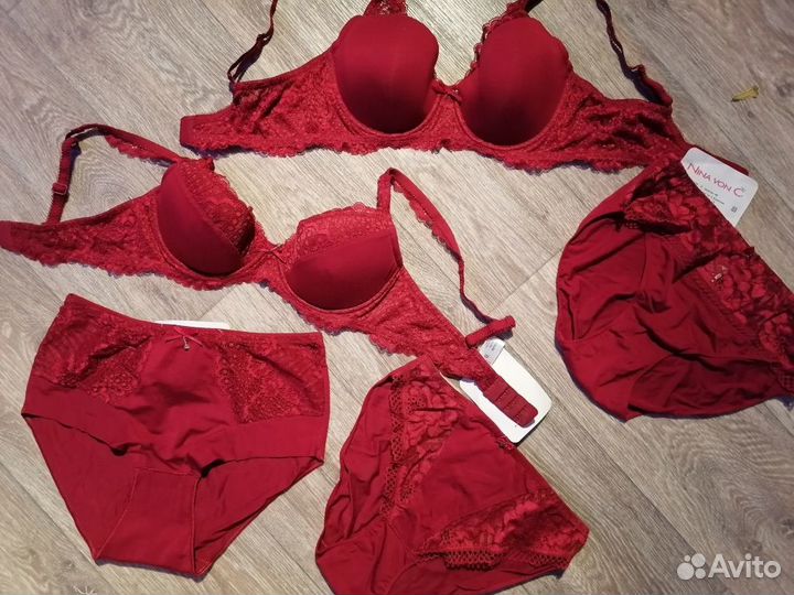 Новый сплошной купальник SieLei (Италия) размер S