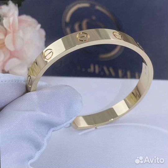 Золотой браслет Cartier Love