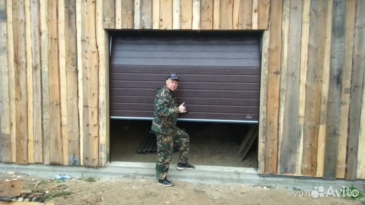 Секционные ворота