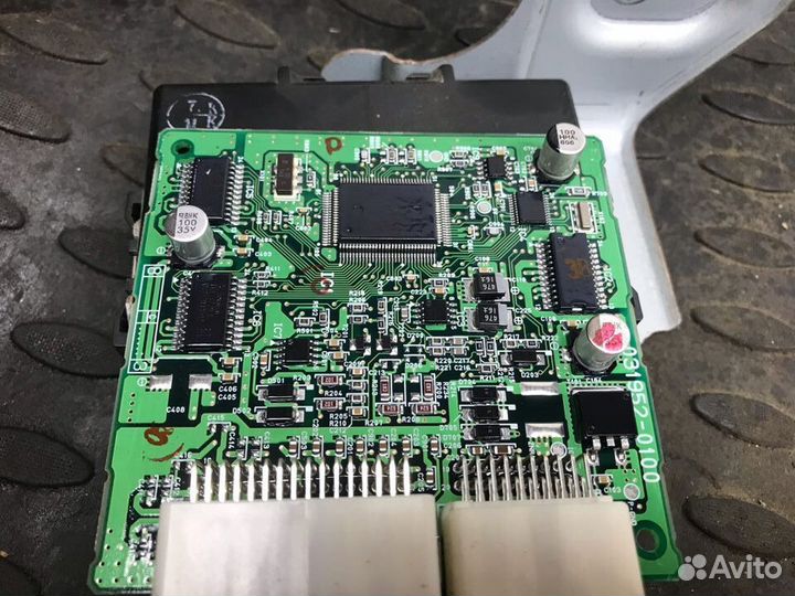 Блок управления фарами Lexus RX300.RX400h