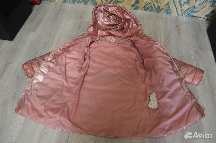 Пальто на девочку zara 122-128