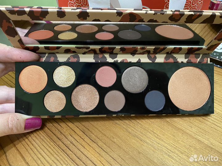 Палетка теней MAC Mischief minx