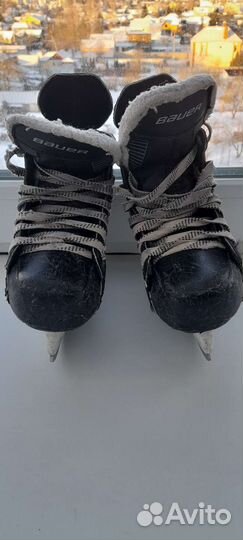 Хоккейные коньки bauer
