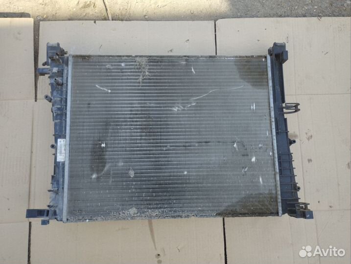Радиатор охлаждения основной Renault Logan 2 1.6