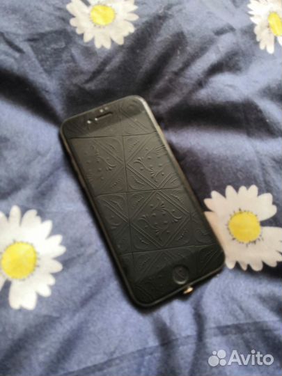 Телефон iPhone 6s