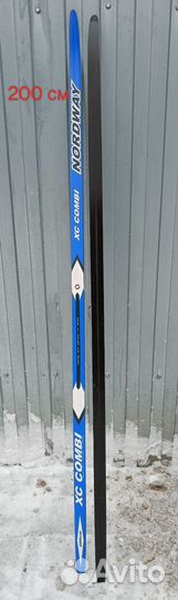 Лыжи, несколько комплектов и палки