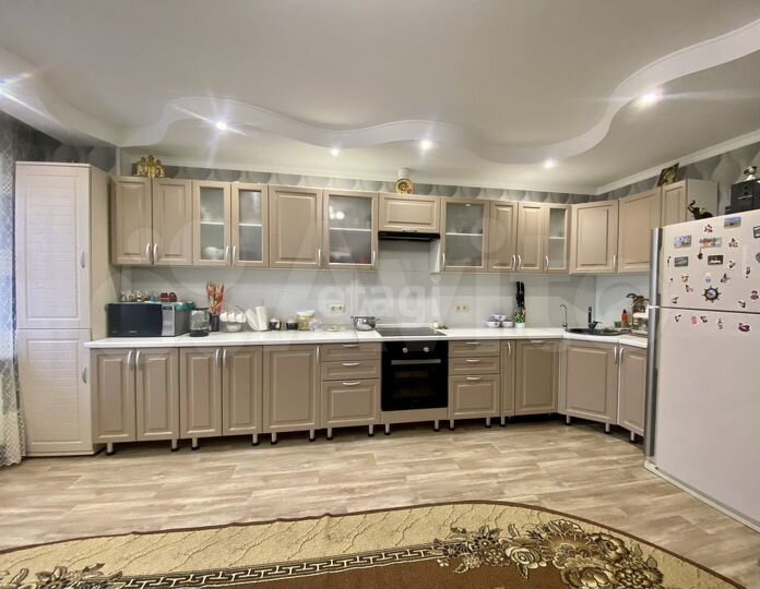 2-к. квартира, 71,2 м², 9/15 эт.