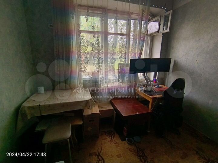 Комната 12,5 м² в 6-к., 2/4 эт.