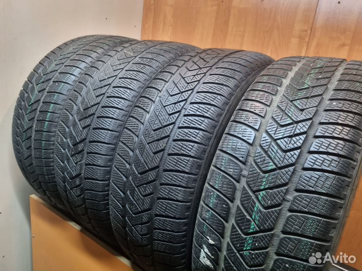 Pirelli Scorpion Winter 235/60 R18